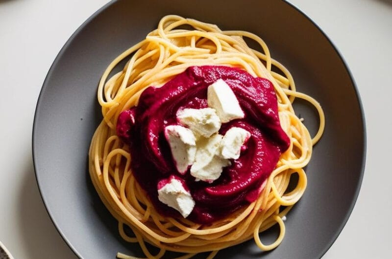 Spaghetti à la Crème de Betterave et Fromage de Chèvre